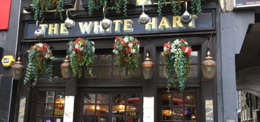 London: Jack the Ripper Walking Tour with an App - The pub-and-passage rhythm: Ten Bells, Spitalfields Market, Queens Head, and Princess Alice