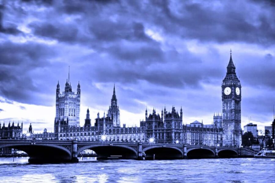 London: Jack the Ripper Walking Tour - From Tower Hill to the East End: your starting line