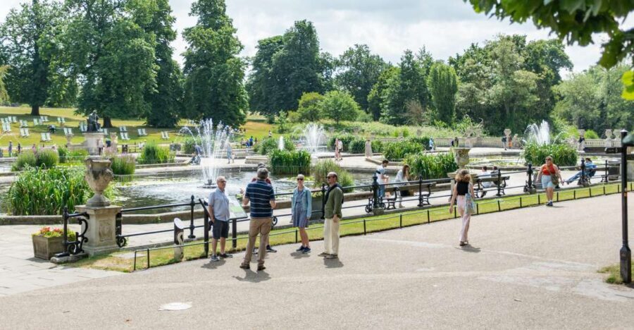 London: Kensington Palace Gardens Tour with Royal High Tea - Kensington Palace entry: when you should choose the extra