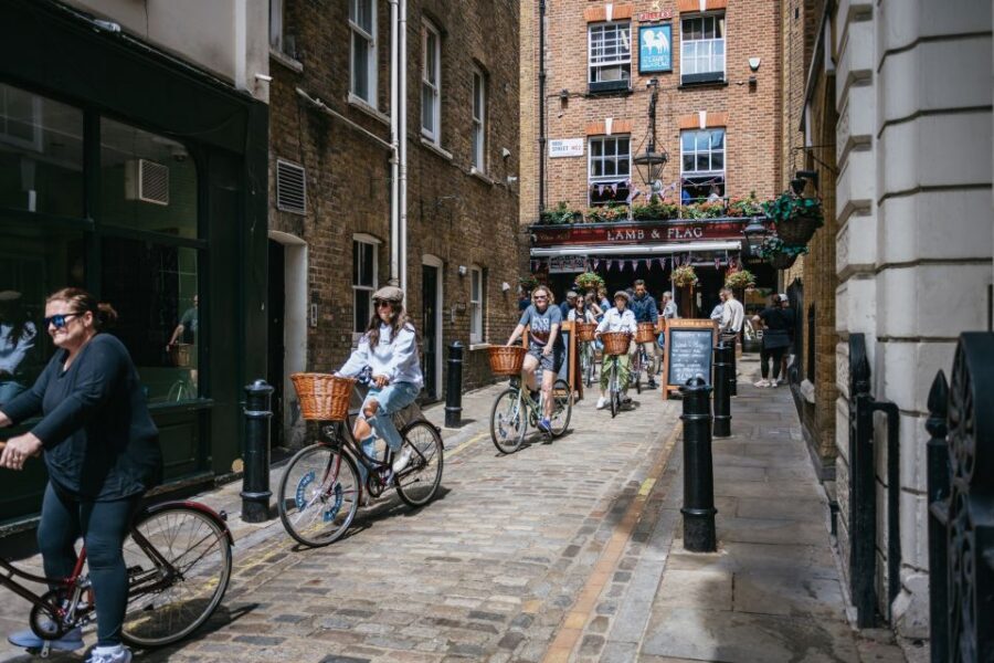London: Landmarks & Secrets Bike Tour with Pub & Street Art - Should you book this London Landmarks & Secrets bike tour?