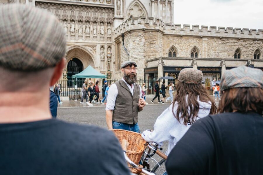 London: Landmarks & Secrets Bike Tour with Pub & Street Art - How hard is the ride, and what should you wear in London weather