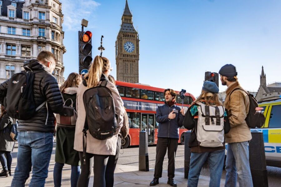 London: Landmarks Walking Tour & Harry Potter Walking Tour - The Wizard Walk shift: from Westminster to movie London