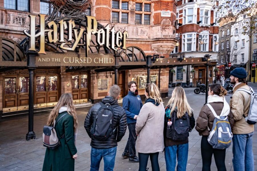 London: Landmarks Walking Tour & Harry Potter Walking Tour - Using the Vox City app after the tour (so you don’t run out of things to do)
