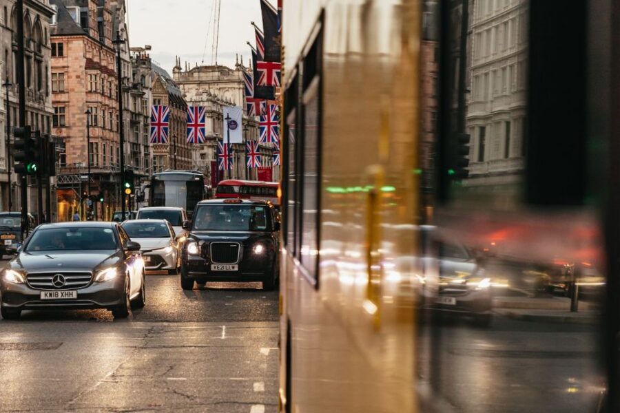 London: London by Night Sightseeing Open-Top Bus Tour - Starting at Green Park: The Easy Kickoff and the Ride Rhythm