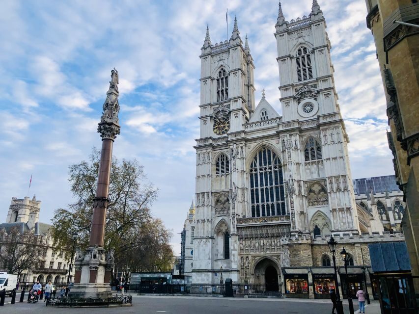 London: London in WW2 and Churchill War Rooms Entrance - Who this London WW2 and War Rooms tour fits best