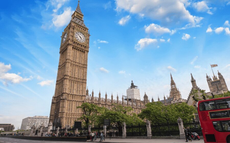 London: London Sightseeing Walking Tour with 30+ Sights - From St Paul’s to Tower of London: the City of London stretch