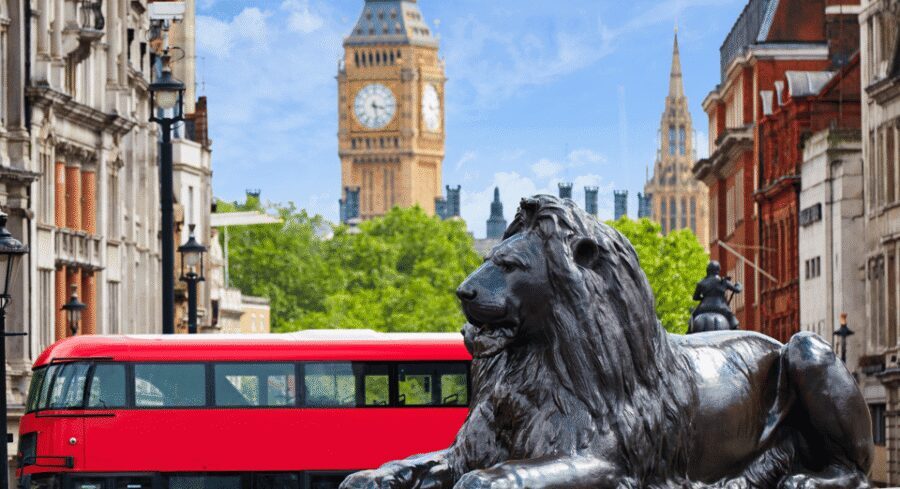 London: London Sightseeing Walking Tour with 30+ Sights - Pace that feels doable: 5 hours without the usual rush