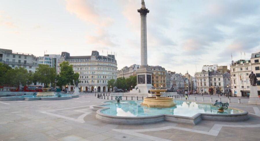 London: London Sightseeing Walking Tour with 30+ Sights - Who should book this London walking tour