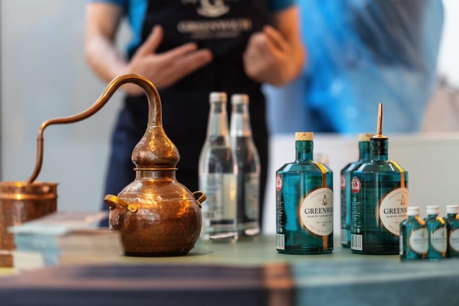 London: Make Your Own Gin Workshop with Take-home Bottle - Your second gin and tonic: tasting your results like a pro