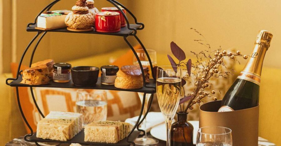 London: National Gallery Guided Tour and Afternoon Tea - Where you meet: the Sainsbury Wing and airport-style security