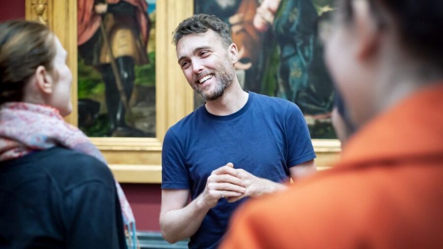 London: National Gallery Guided Tour and Afternoon Tea - A 30-minute break inside the museum: use it to get oriented