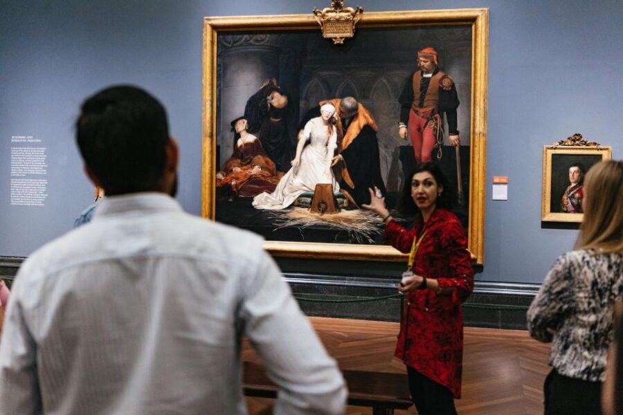 London: National Gallery Guided Tour with Art Expert Guide - Headsets: the small tech detail that makes the whole tour calmer