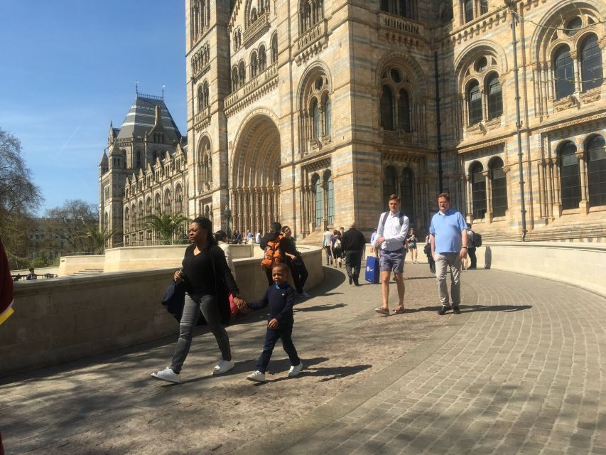 London: Natural History Museum Entry Ticket and Guided Tour - Hintze Hall Highlights: The Blue Whale and Dinosaur Power