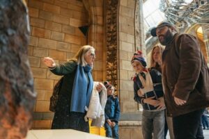 London: Natural History Museum Private Guided Family Tour - Where to meet on Cromwell Road and how to find your guide quickly
