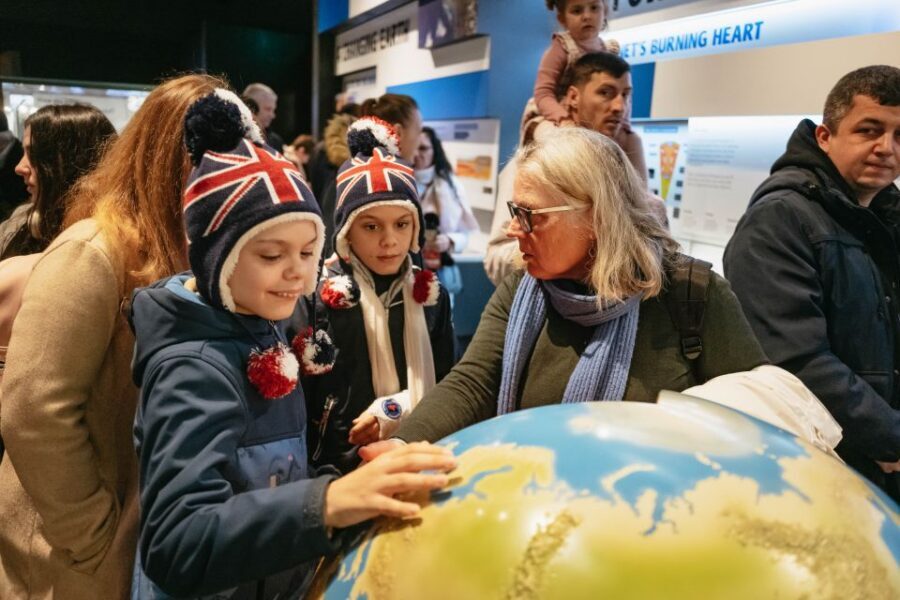 London: Natural History Museum Private Guided Family Tour - What the pace feels like (and what to expect during those 2 hours)