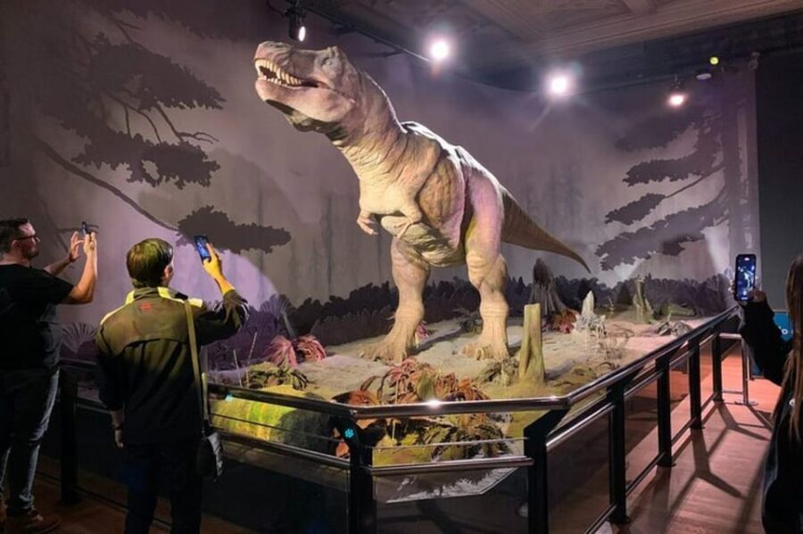London: Natural History Museum Private Tour & Skip the line - Key points at a glance