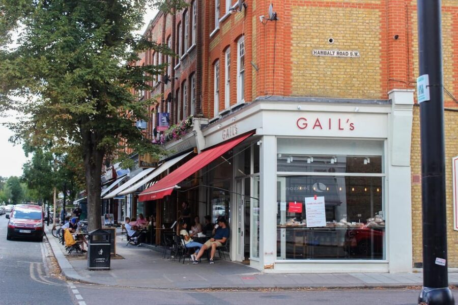 London: Notting Hill, Highlights & Markets Private Tour - Soho and Chinatown: hidden passages, Leicester Square, and quick artful detours