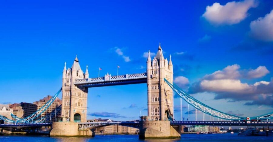 London Private 4-Hour Taxi Tour - Why a London Black Cab Tour Works Better Than a Bus