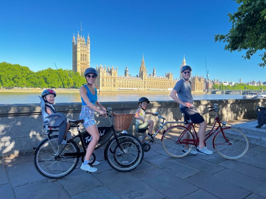 London: Private Family Guided Bike Tour with Childseats - Riding London with child seats, tag-alongs, and optional helmets