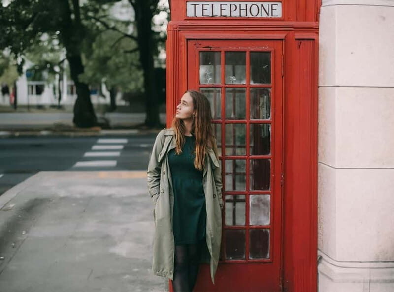 London: Private travel vacation photoshoot -Romantic Special - Romance at Westminster Bridge: What Makes This Shoot Feel Special