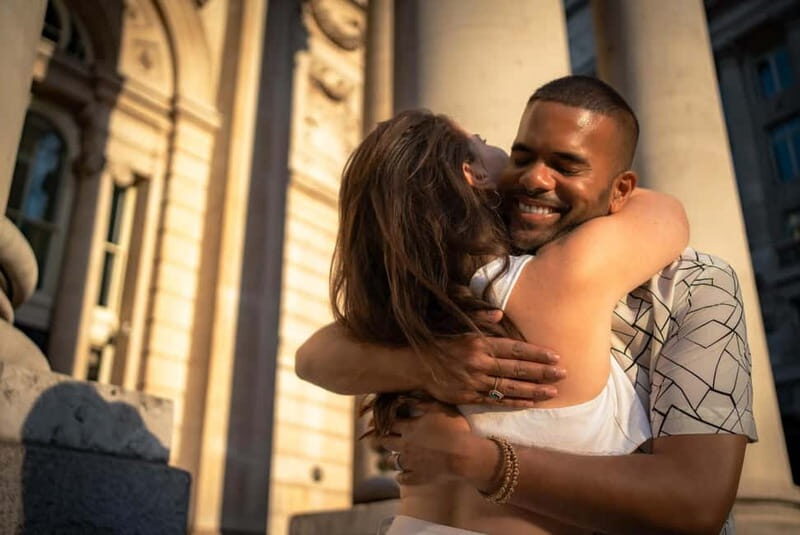London: Private travel vacation photoshoot -Romantic Special - Price and Value for a Private Group Up to 6