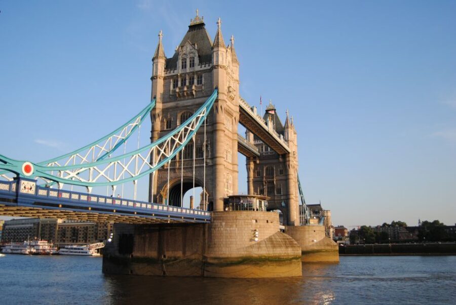 London: Private Walking Sightseeing Tour - St. James’s Park: The Midday Reset You’ll Thank Yourself For