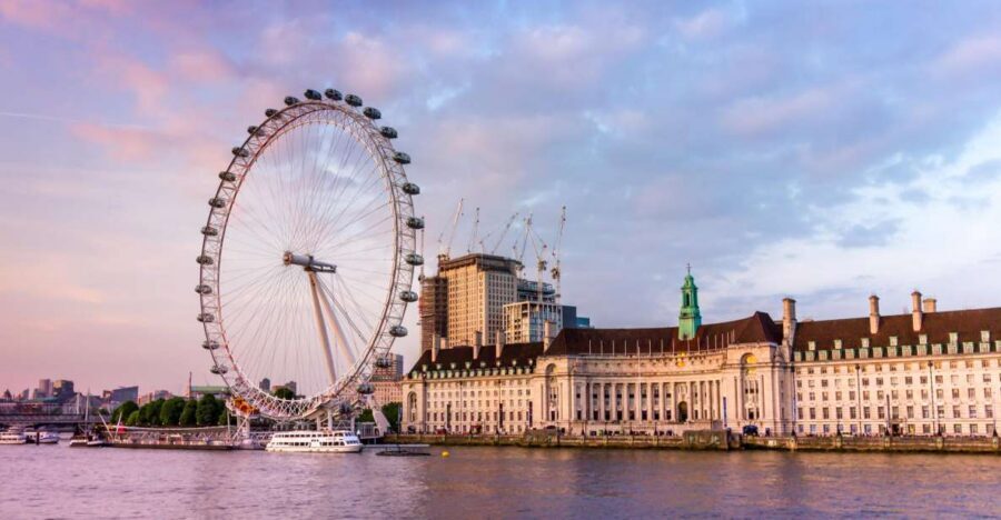 London: Private Walking Tour in Spanish - Key things that make this tour worth it