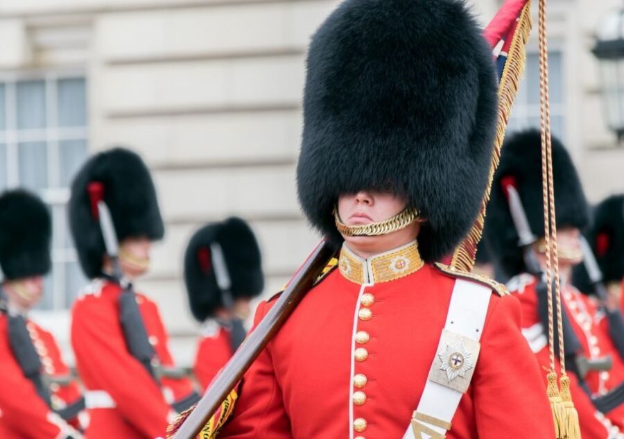 London: Private Walking Tour in Spanish - St. James’s Park and Buckingham Palace: the royal zone without the confusion