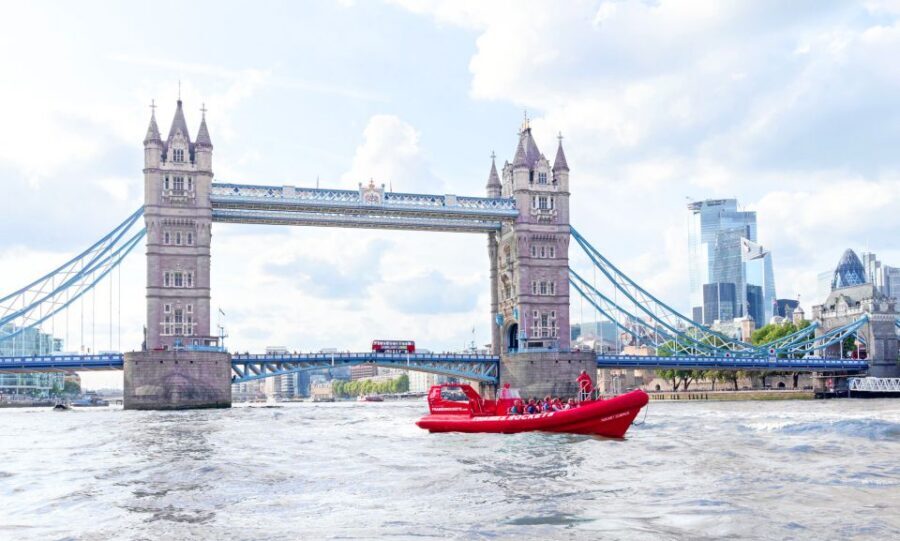 London: River Thames Speed Boat Tour - Speedboat thrills up to 30 knots, with onboard music