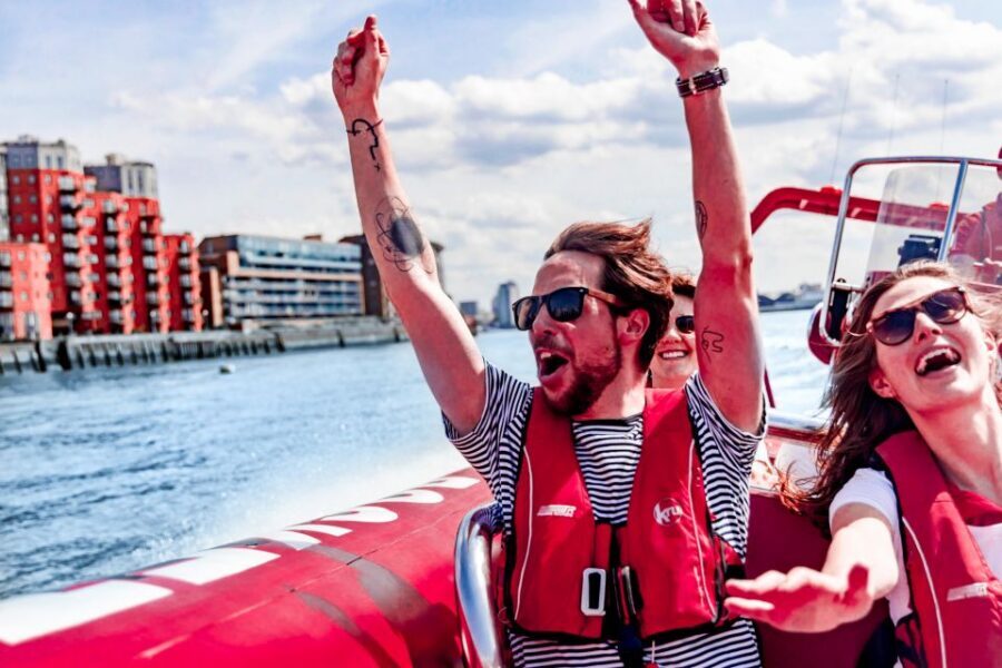 London: River Thames Speed Boat Tour - The 50-minute route: London Eye, then past Parliament to Docklands