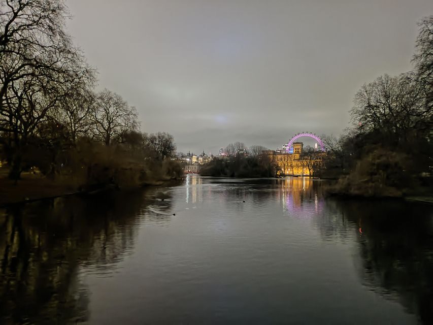 London : Royal Westminster By Night Walking Tour - Who should book this Royal Westminster by Night walk