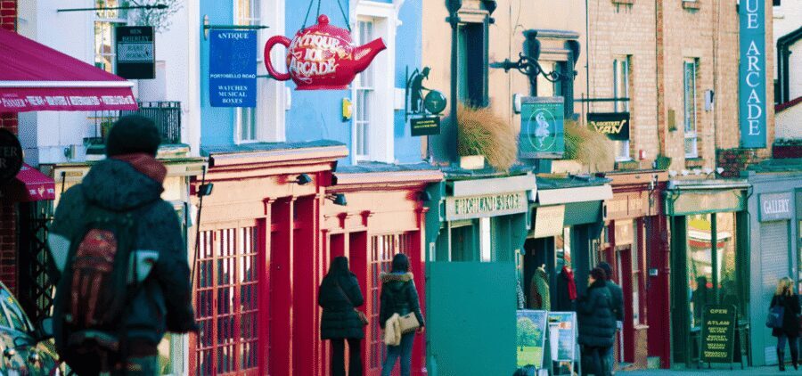 London: Self-Guided Notting Hill Walking Tour with an APP - Key highlights in a tight 2-hour walk