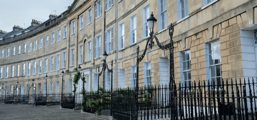 London: Self-Guided Notting Hill Walking Tour with an APP - Ormrod Court and Powis Mews: the small stops that feel special