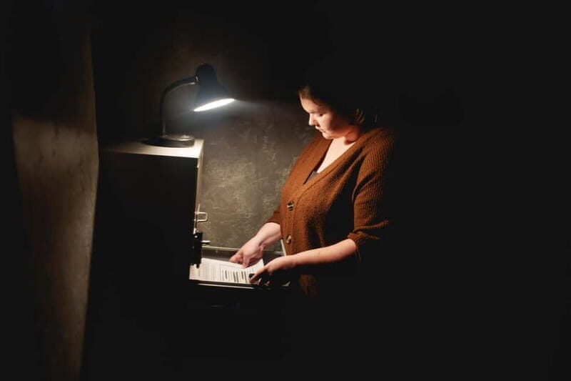 London: Sherlock Escape Rooms - Moving Through Sherlock TV Sets and Solving a New Case