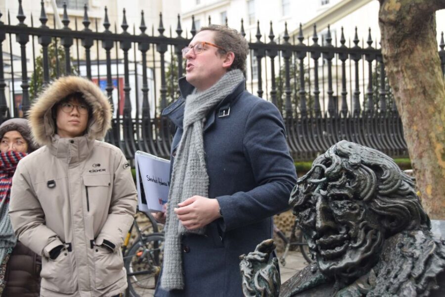 London: Sherlock Holmes-Themed Walking Tour - Piccadilly Circus Setup: Why 224 Piccadilly Matters