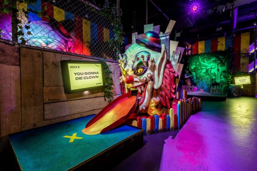 London: Shoreditch Junkyard Golf Tickets for 9 or 18 Holes - Circus FEAR-ground: murderous creepy clowns and a carousel of fear