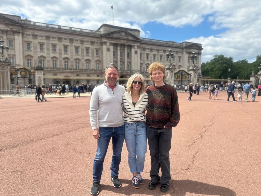 London: Sightseeing Black Cab Tour with Hotel Pickup - A black cab is the right tool for seeing London fast