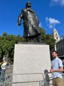 London: Sightseeing Tour - in clear, slow English - Buckingham Palace and the Changing of the Guard, Explained Clearly