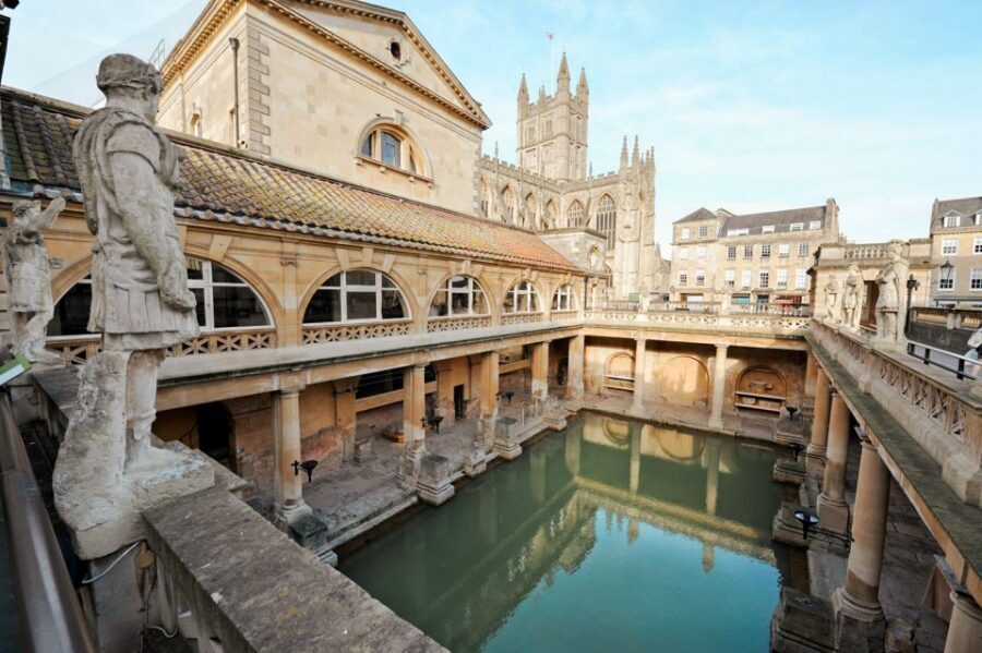 London: Stonehenge, Windsor, and Bath Day Trip by Bus - Guides and drivers: why names keep coming up on this route