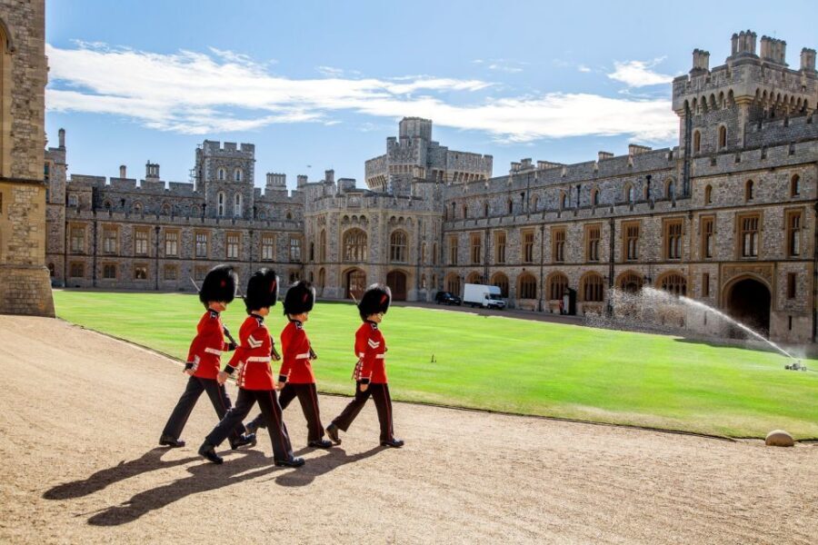 London: Stonehenge, Windsor Castle, Bath, Lacock & Pub Lunch - Why this West of England loop works so well