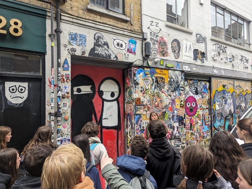 London: Street Art and Graffiti Guided Walking Tour - Shoreditch Stops and the Street-Art “You’d Never Notice That” Moments