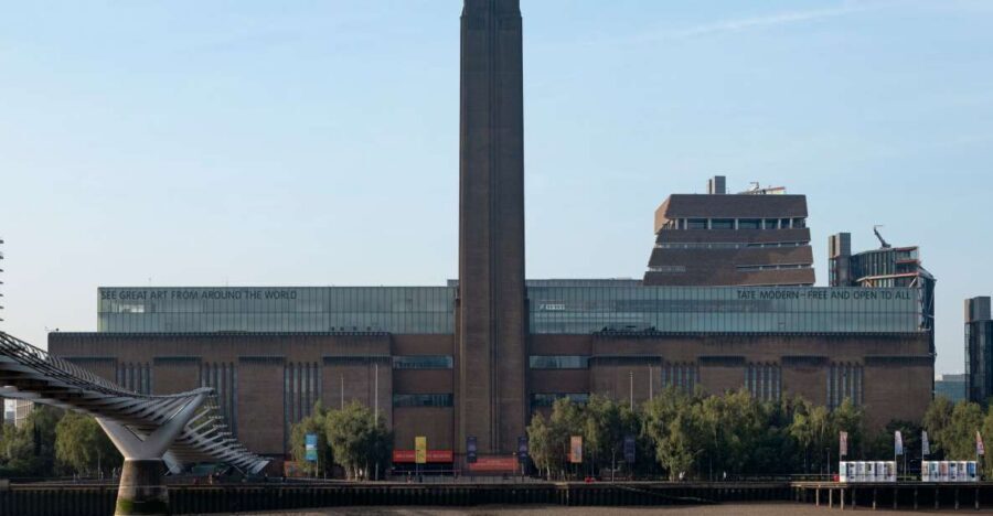 London: Tate Modern Official Guided Tour - Seeing more than one style: early 1900s to modern day