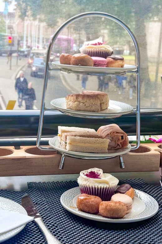 London: Taylor Swift-Inspired Afternoon Tea Bus Tour - Taylor Swift tea bus: the unusual idea that actually works
