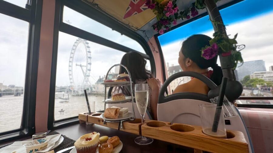 London: Taylor Swift-Inspired Afternoon Tea Bus Tour - Afternoon tea served on the move (and how to enjoy it)