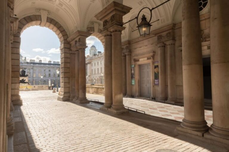 London: The Courtauld Gallery at Somerset House Entry Ticket - Your first rooms: LVMH Great Room and the Impressionist punch