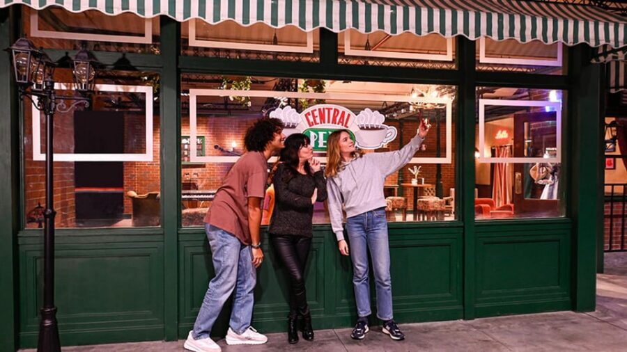 London: The FRIENDS™ Experience Entry Ticket - How the 1-Hour Timing Feels in Real Life