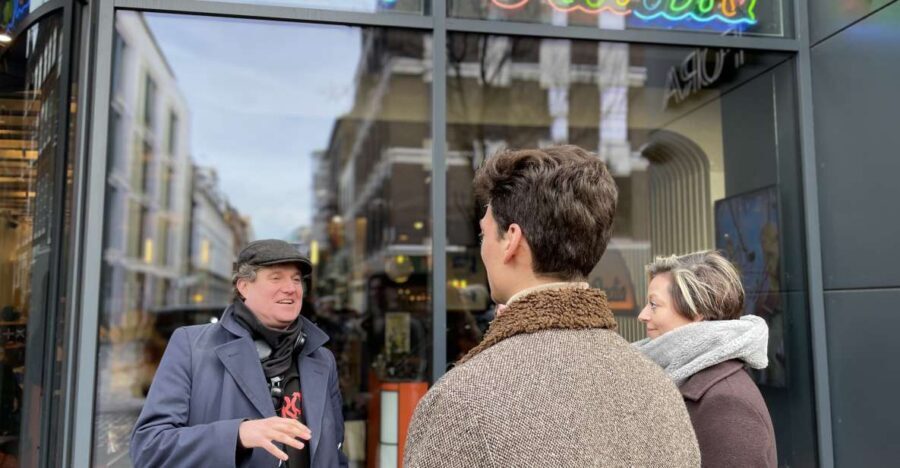 London: The Great British Rock and Roll Music Walking Tour - The street-photo trick and how the tour keeps it vivid