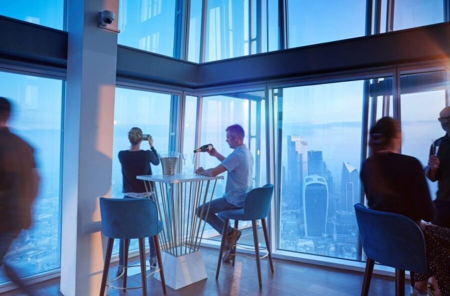 London: The View from The Shard - Timing: when to go for daylight clarity and when to go for the lights