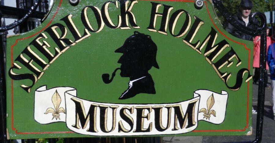 London: Top 30 Sights Tour and Sherlock Holmes Museum - St Paul’s, Southbank, and Borough Market: The Route Turns Toward the River
