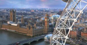 London: Top 30 Sights Walking Tour and London Eye Ride - Green Park to Buckingham Palace: the royal route (and guard timing)